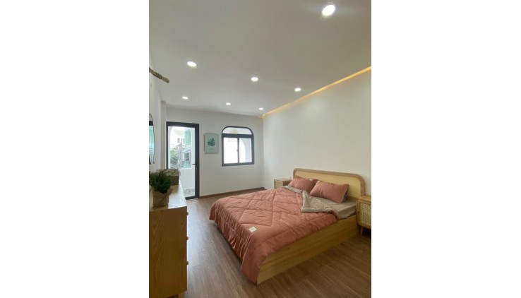 Hẻm 1/ Rộng 5m, Đủ Nội Thất, 4 Tầng BTCT, Chỉ 8 Tỷ X